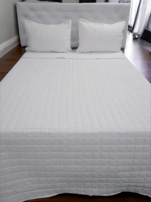 Cubrecama Cover Hotel 600 H Queen C/ 2 Fundones Matelaseados