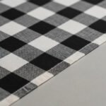 Mantel Picaso Cuadrille Picnic 200x155 Rectangular 80%aLG. Negro Cuadrillé - Imagen 4