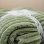 Manta Acanalada Estambul Picaso King 270 X 240 Liso Acanalado 1.8 Kg Verde - Imagen 3